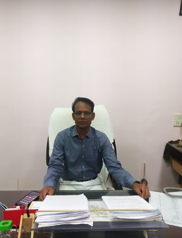 Dr. Purushottam Madavi