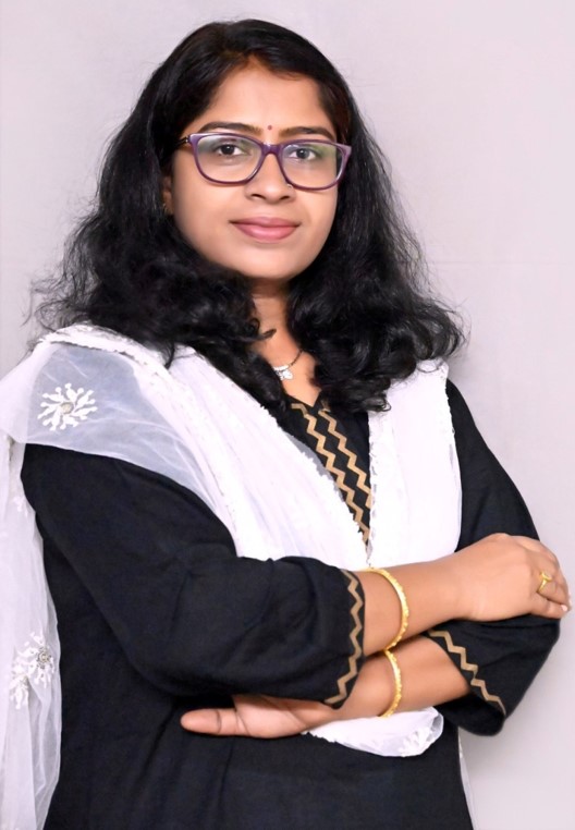 Dr Manisha Revatkar